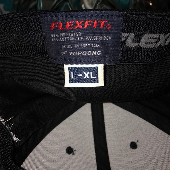 Hat - Picture 3 of 3